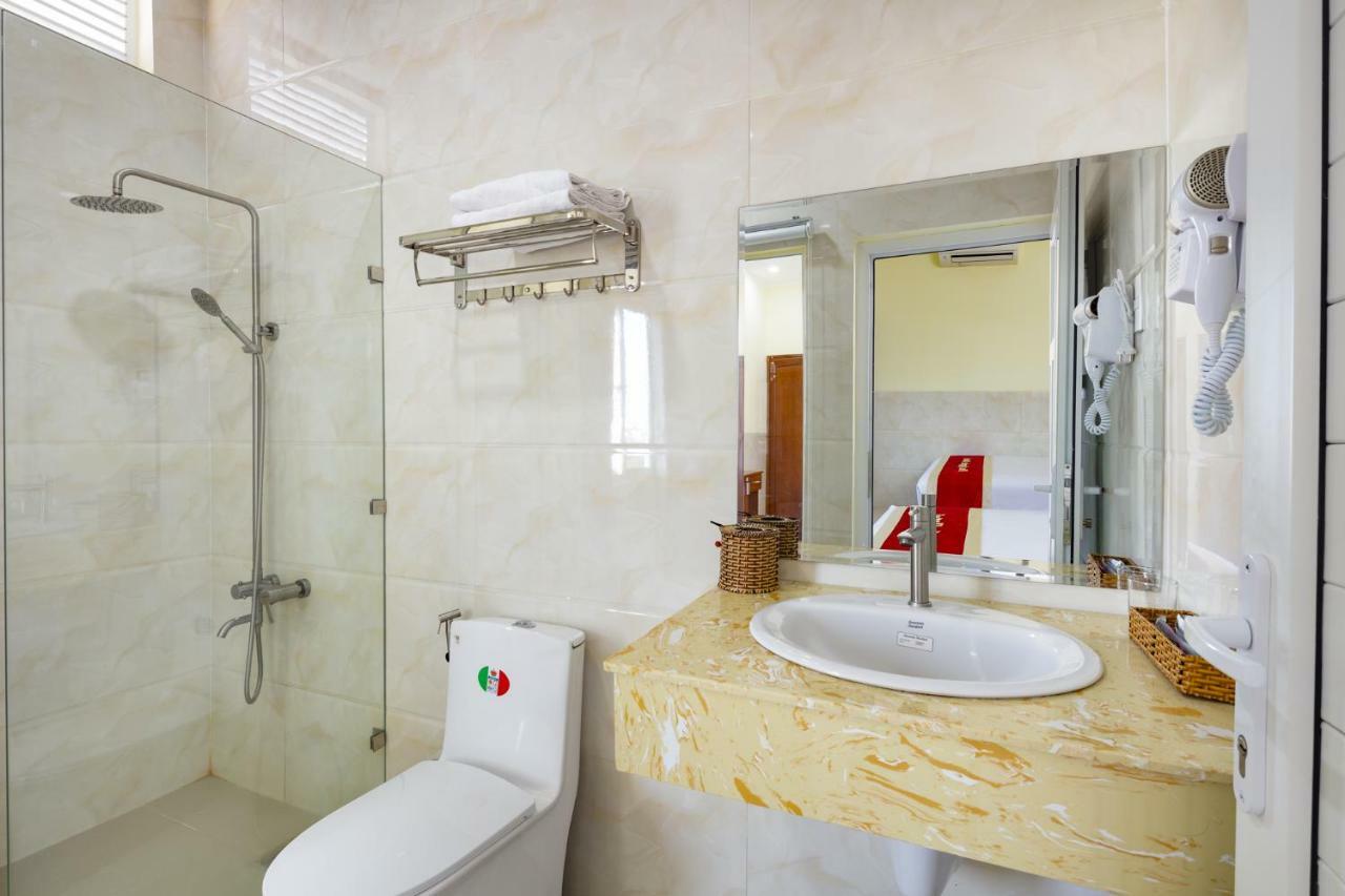 Phu Quynh Hotel Phan Rang-Tháp Chàm Esterno foto